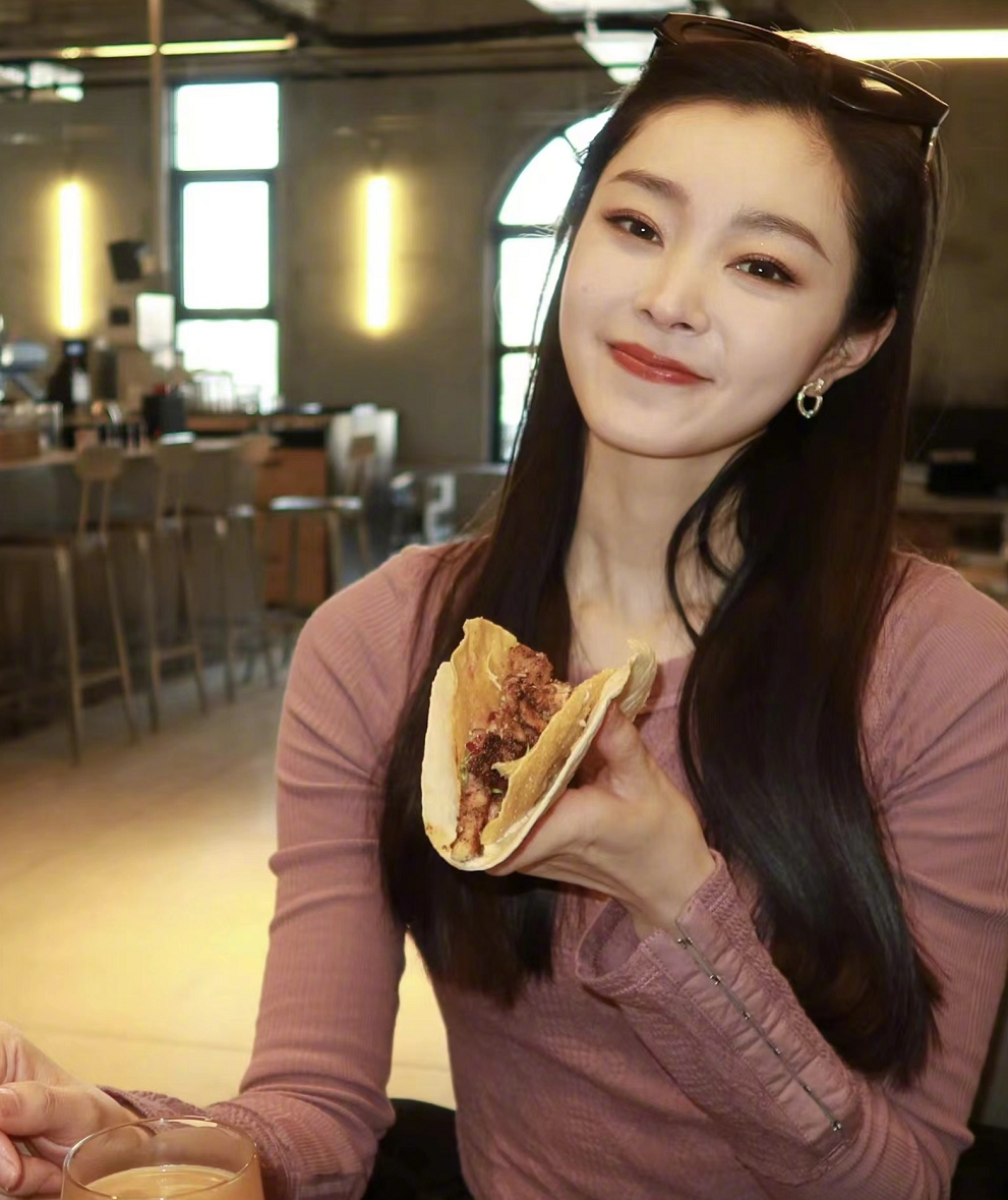 不愧是"百家疯抢的嫂子",这一次33岁的宋轶,又赢麻了