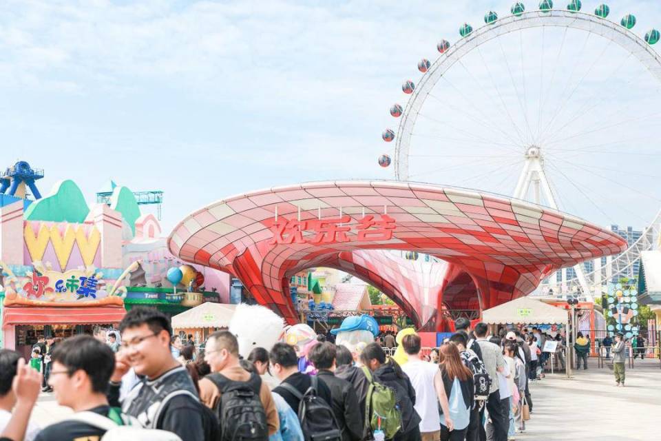 嗨玩江苏 |"五一"趣乐园撒欢  南京欢乐谷假期玩法多