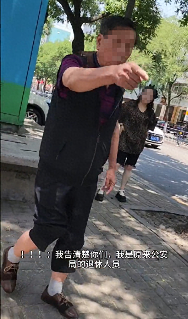 头条号：494949澳码今晚开什么男子刮蹭车辆后涉嫌肇事逃逸，对交警称：屁大的事，我干了一辈子公安