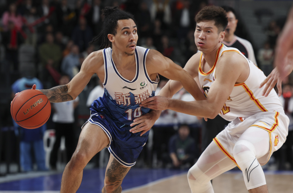 篮球cba常规赛新疆伊力特胜深圳马可波罗