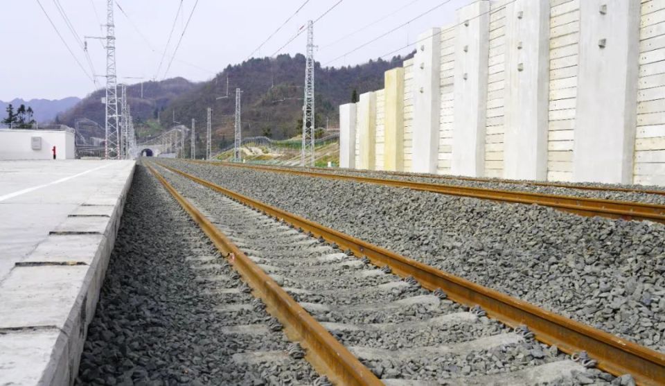 叙毕铁路月底通车!毕节3个站!_腾讯新闻