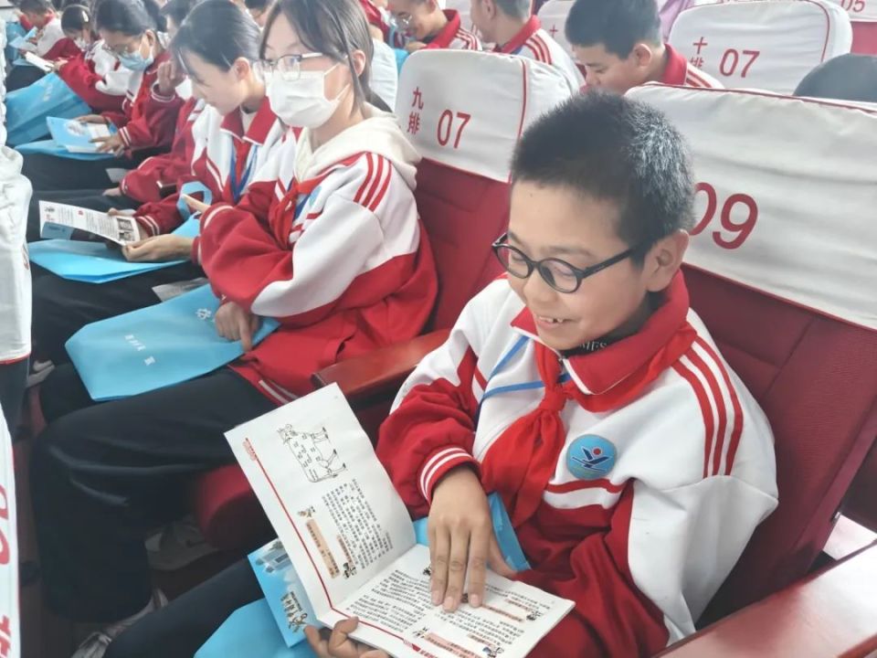 15全民国家安全教育日西宁市少先队主题实践活动在湟源一中举办