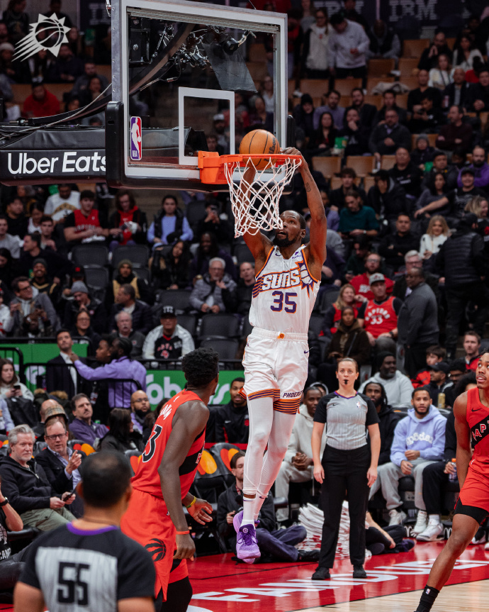 杜兰特复出连6战30 空砍:疯狂出手30次决战连续打铁 抱怨吃t