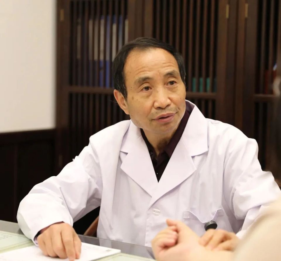 全国名老中医张怀亮:67传承中医不应固步自封_腾讯新闻