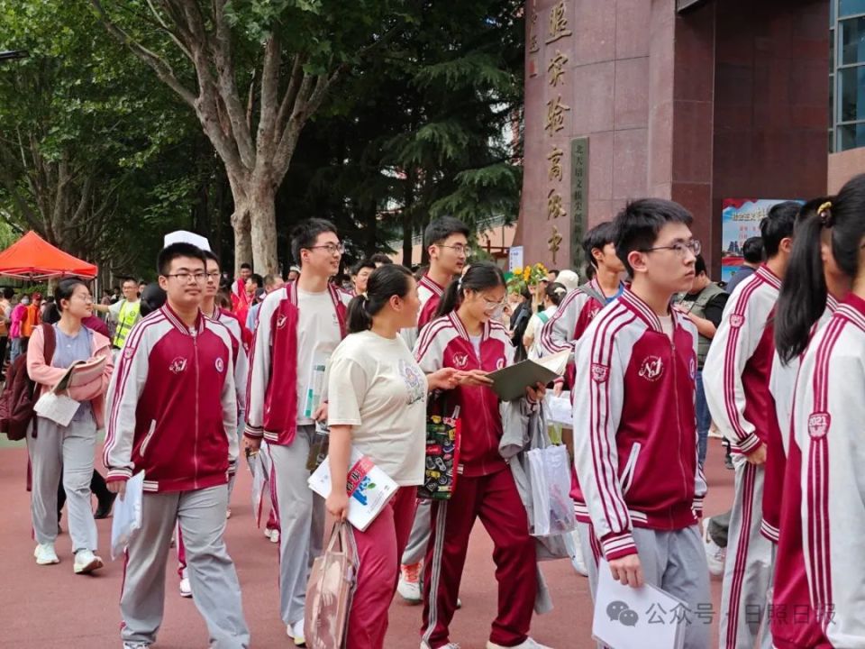 据了解,今年日照夏季高考共设四个考区,分别是市直考区,岚山考区,莒县