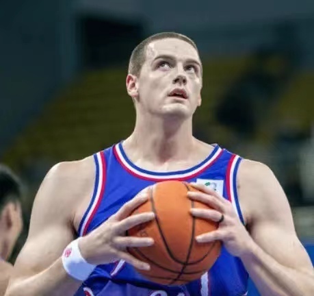 深圳双杀天津升前六:贺希宁31 11沈梓捷24分 詹姆斯24 21_腾讯新闻