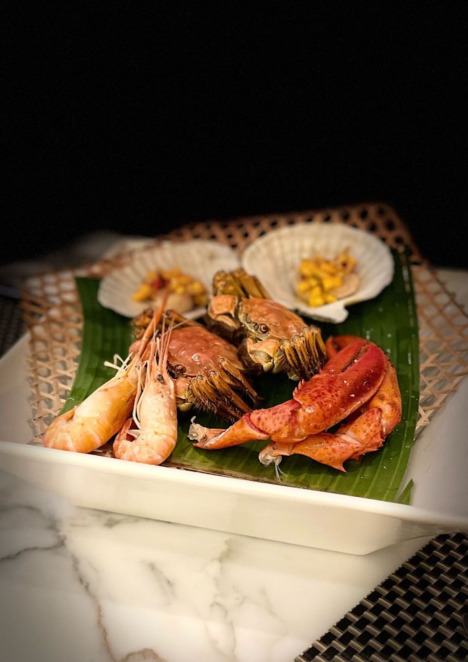 绝美河景,豪华海鲜自助晚餐_腾讯新闻