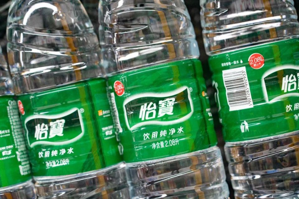 1%和3.26%,西藏水资源的毛利率为24.7%,还处于亏损状态.