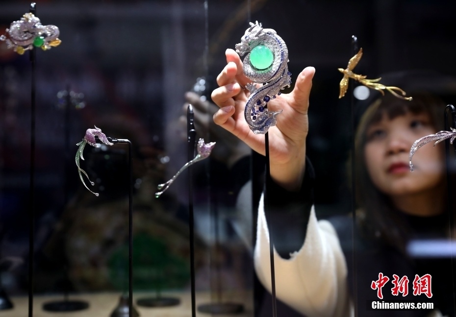 2024北京国际珠宝展开幕_腾讯新闻