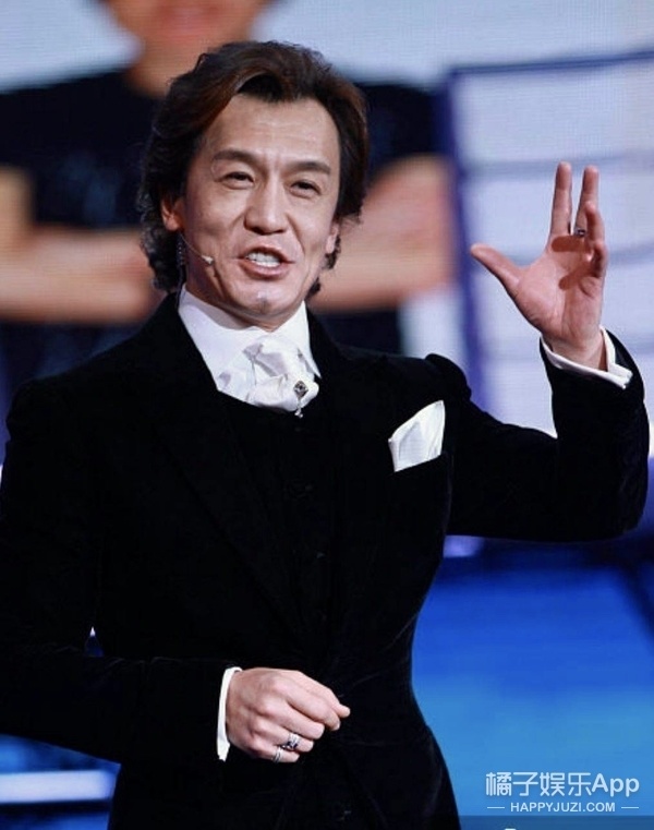 还记得主持人李咏吗?他女儿以演员身份出道了?_腾讯新闻