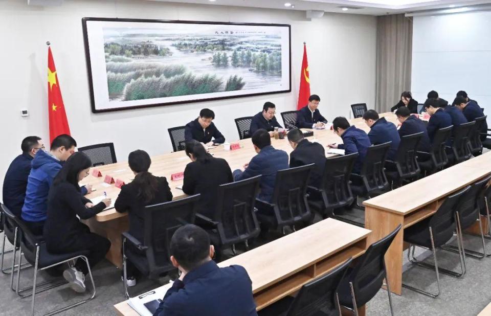 张国华参加雄安新区党政办公室党支部第一党小组组织生活会