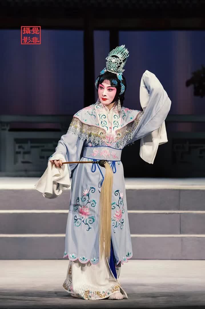 艺路澜芳赓续经典 梅派艺术再绽芳华 ——北京京剧院梅派青衣演员路洁