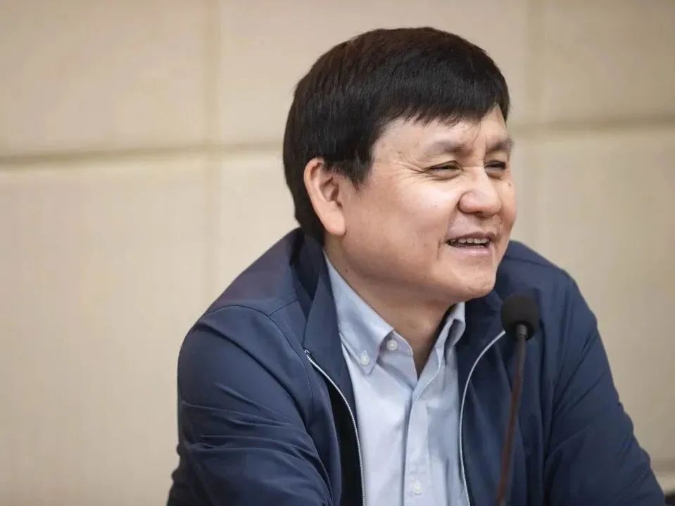 华山医院感染科张文宏团队荣膺2022年度上海市科学技术普及奖特等奖