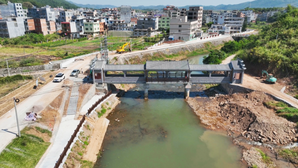 大路边新添"风雨桥" 促进镇区文旅发展_腾讯新闻