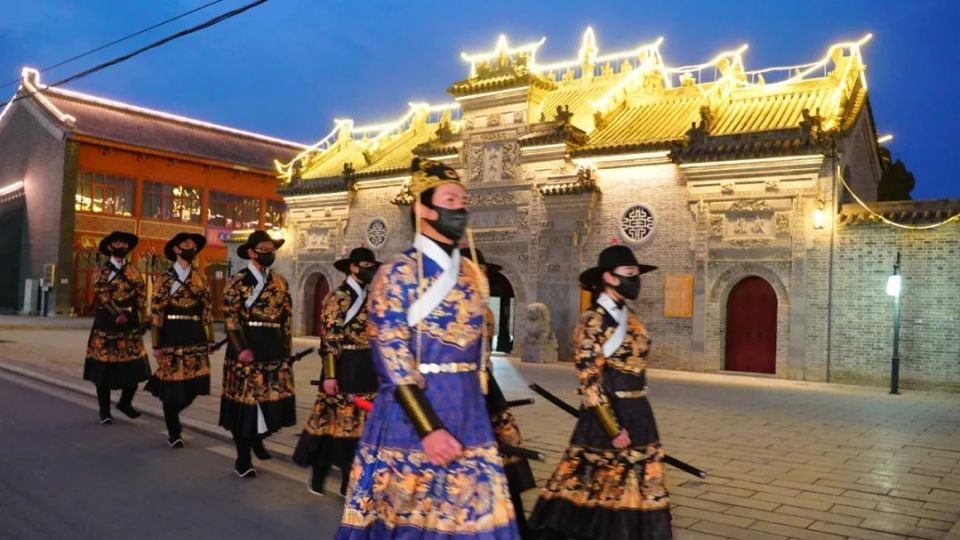 这个暑假长官杂技小镇等您来探索