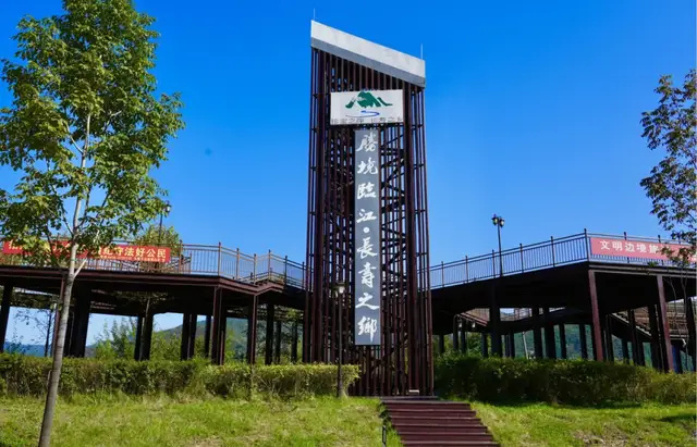 资料图葫芦套村吉林省白山市临江市苇沙河苇沙河,这里碧波万顷,山水