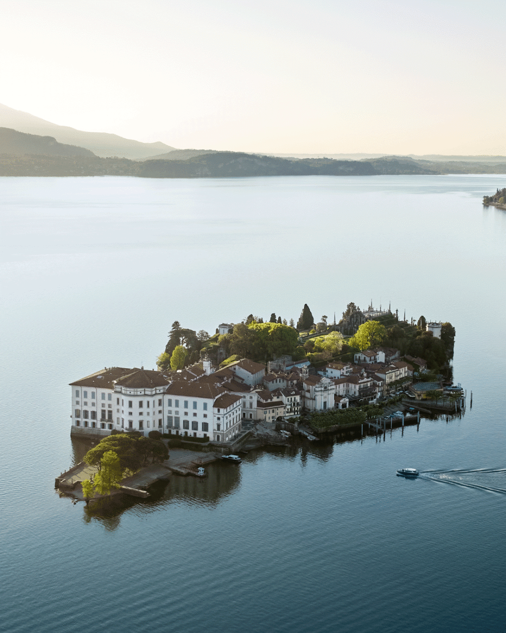 在意大利马焦雷湖,探访一方水生秘境_腾讯新闻