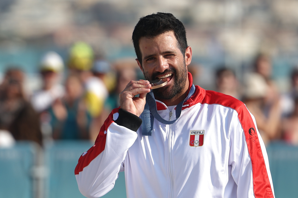 巴黎奥运会丨帆船——澳大利亚选手获得男子爱尔卡7级单人艇金牌