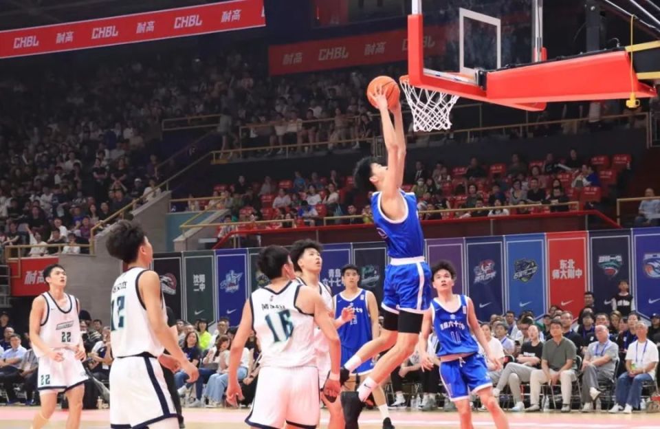 青岛67中篮球队夺得全国亚军,创造历史!