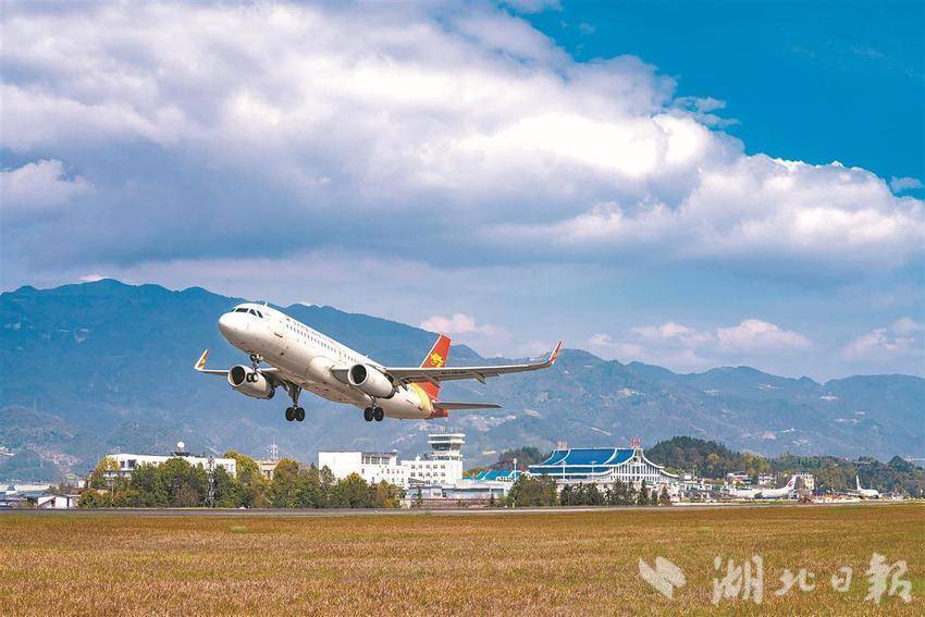 正式对外开放！恩施许家坪机场航空口岸通过国家验收_腾讯新闻