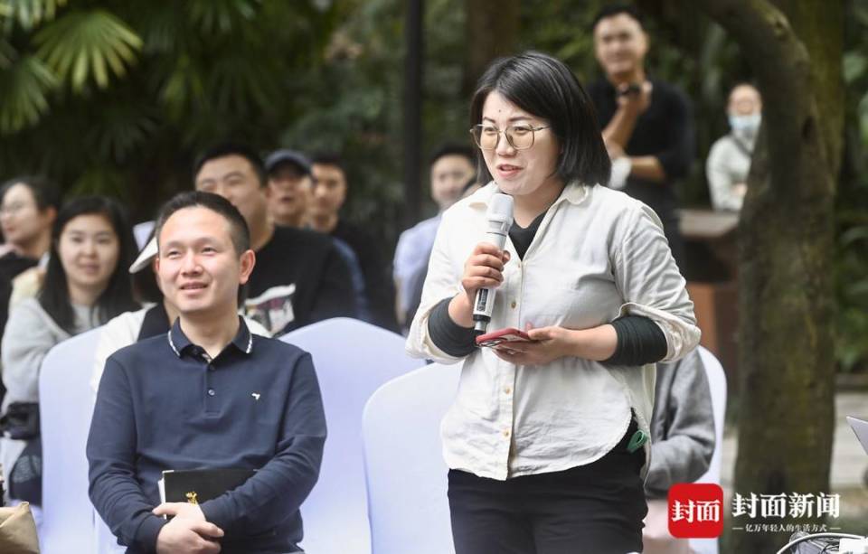 赵冬梅教授对话传习志愿者学习苏轼让自己的生命更丰盈