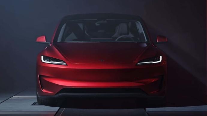 新款Model 3高性能版上市：33.59万 和海外版完全不一样_腾讯新闻