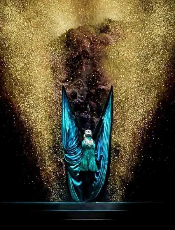 爱尔兰国宝《大河之舞》北京站狂圈粉 见证每秒35次敲击地面的奇迹
