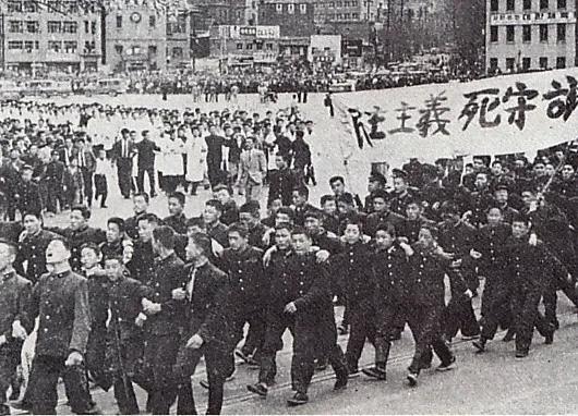 金正恩废除和平统一，是反守为攻还是以攻为守？专家解读_腾讯新闻