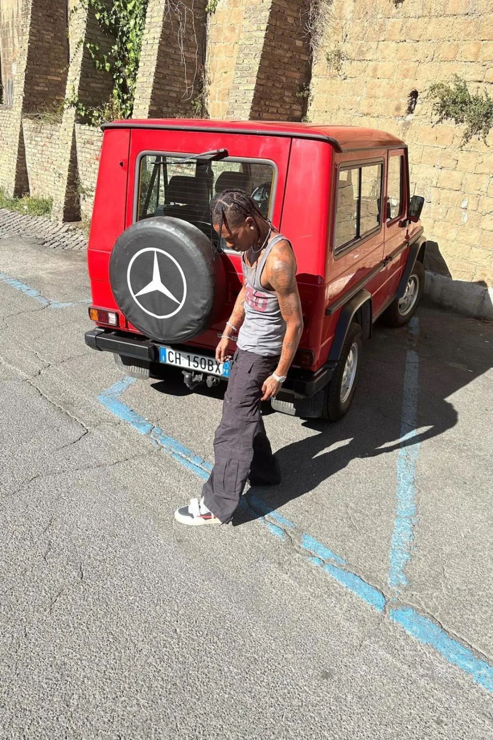 潮鞋速递官方辟谣travisscott最新签名鞋并不叫cutthecheck