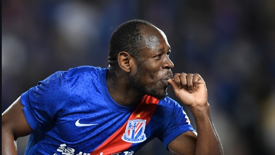 中国球员中谁最牛巴索戈不假思索说出4人一人自律程度堪比郑智