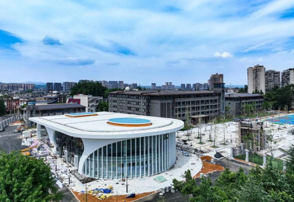 峨眉二中"新校区"实景抢鲜看!_腾讯新闻