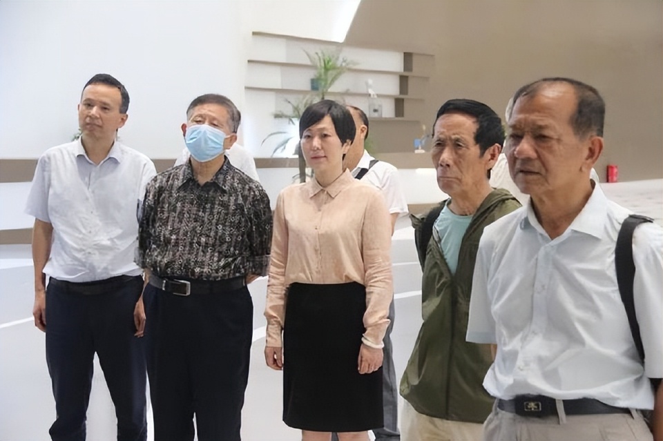 “南充”顺庆区委统战部：观摩交流促提升 建言献策谋发展_腾讯新闻