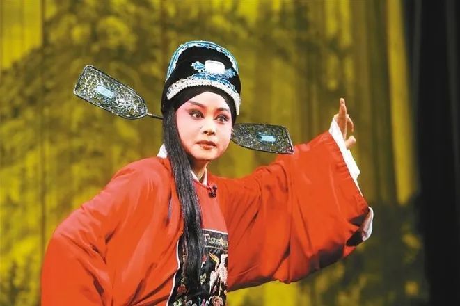 聊一聊"顶上国粹"秦腔盔帽