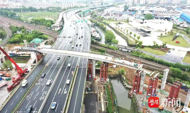 南京建宁西路过江通道江北连接线段首个匝道桥启动施工