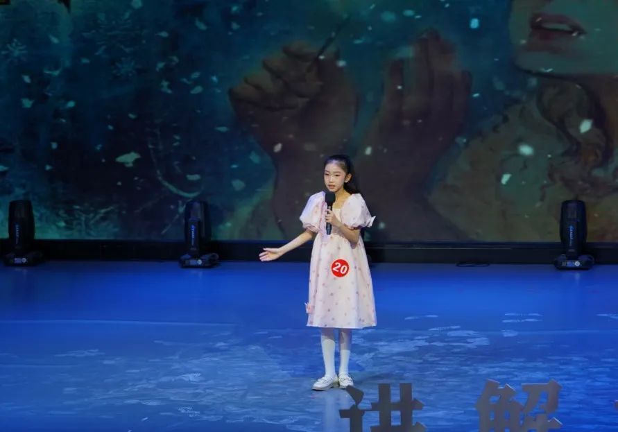 哈密市青少年讲解大赛不仅是面向各族青少年文化传播展示和交流的舞台