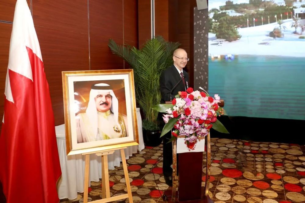 巴林国王颁布皇家命令,授予国药集团刘敬桢董事长等"萨勒曼·本