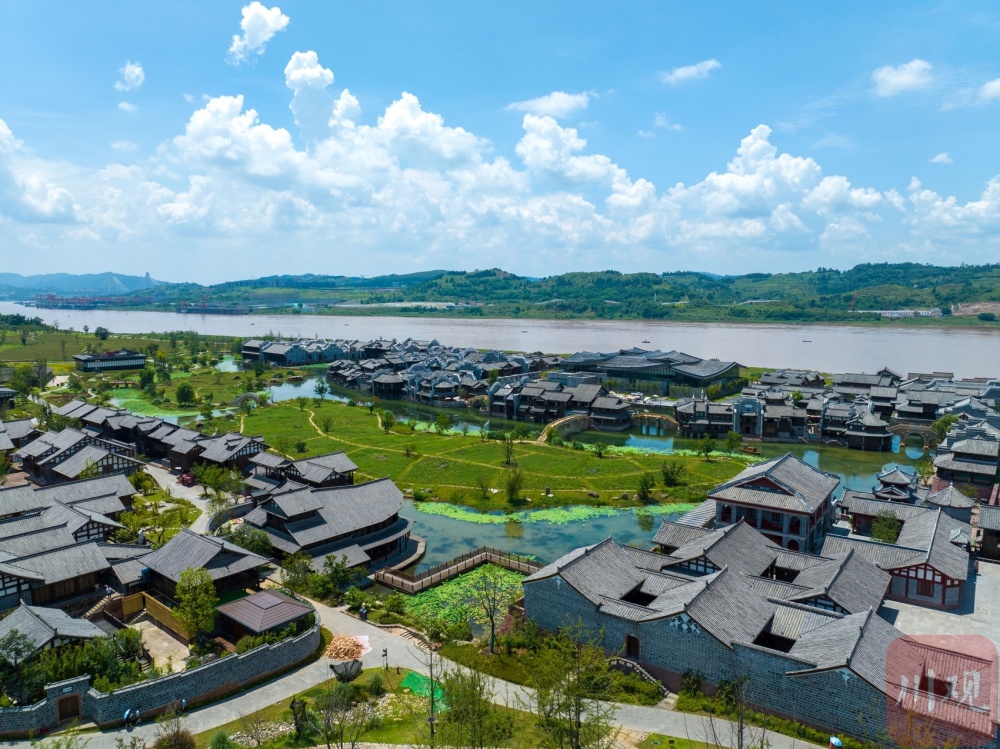 免费吃面喝酒充电 今年"五一"宜宾"宠客"待遇升级