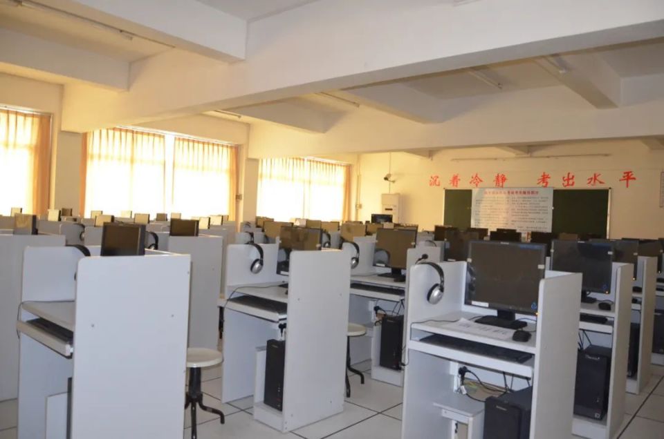 云安中学(初中学部)2024年秋季七年级招生公告