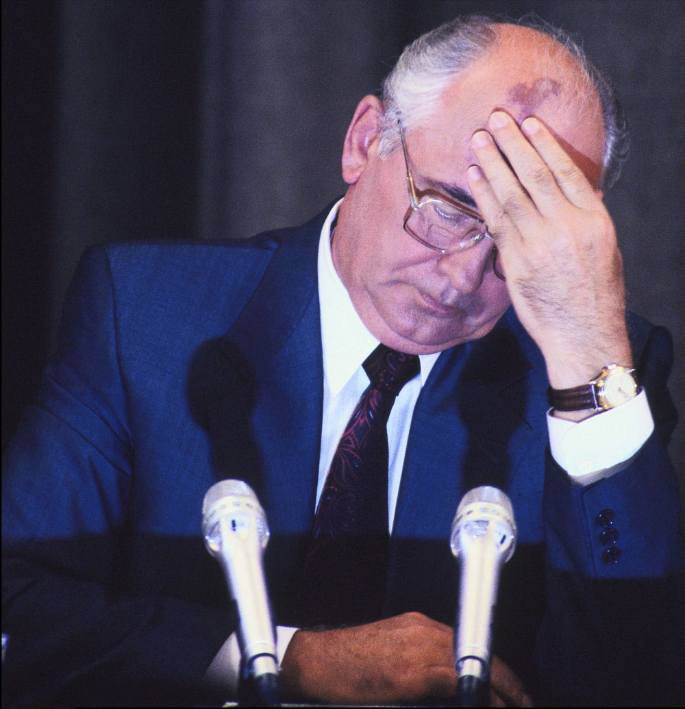 王常胜青年躺平的结果是国家的躺平