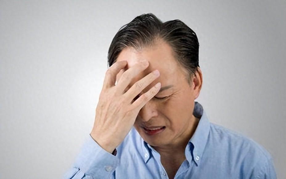 张北辰在家里享受着周末的家常便饭时,突然感到一阵眩晕和乏力.