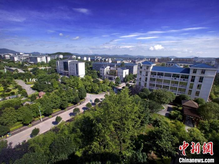 生态县城智慧城管 湖南中方县"三招"打造宜居城市-腾讯新闻