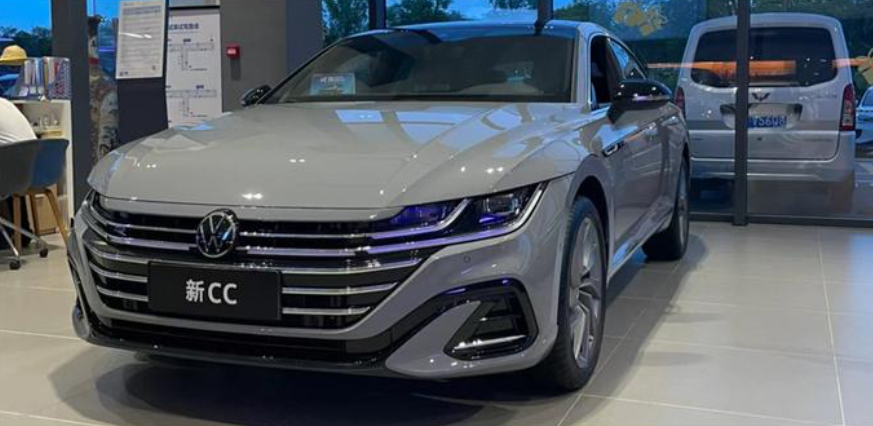 一汽大众最近热度颇高,除了上市了全新一代b9迈腾以外,又一款专业级