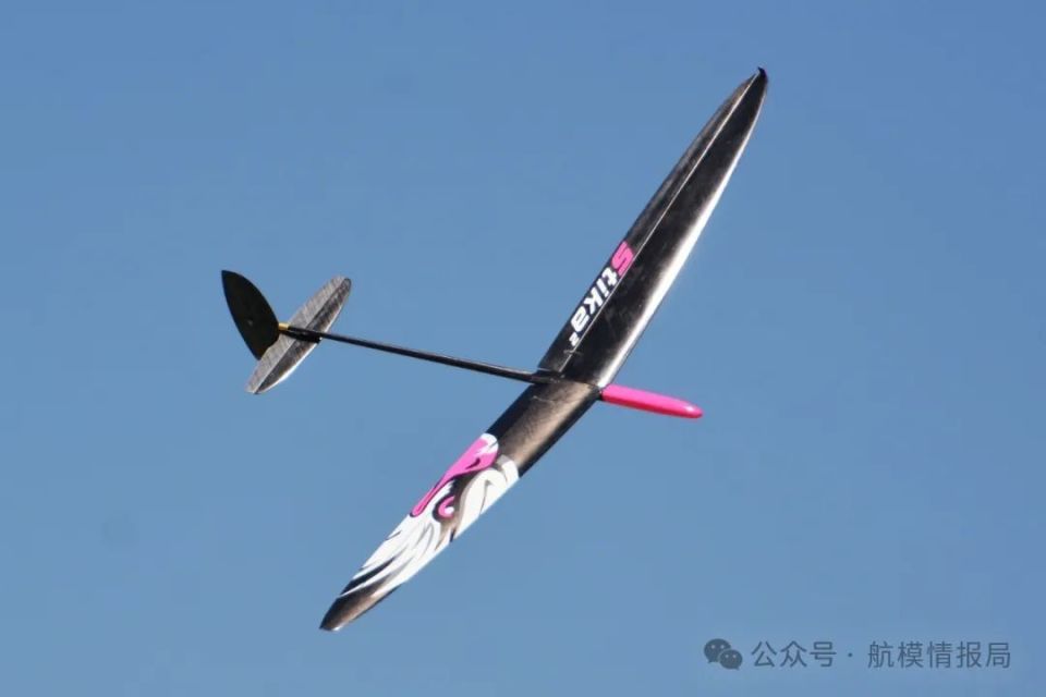 航模测评 | 轻松扔上60米!1.5米翼展f3k国产高端滑翔机stika2