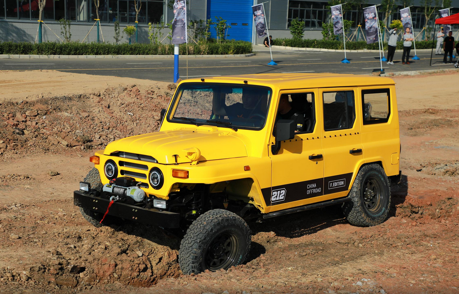 不到十万就有24t动力四驱这样的bj212狙击手你心动吗