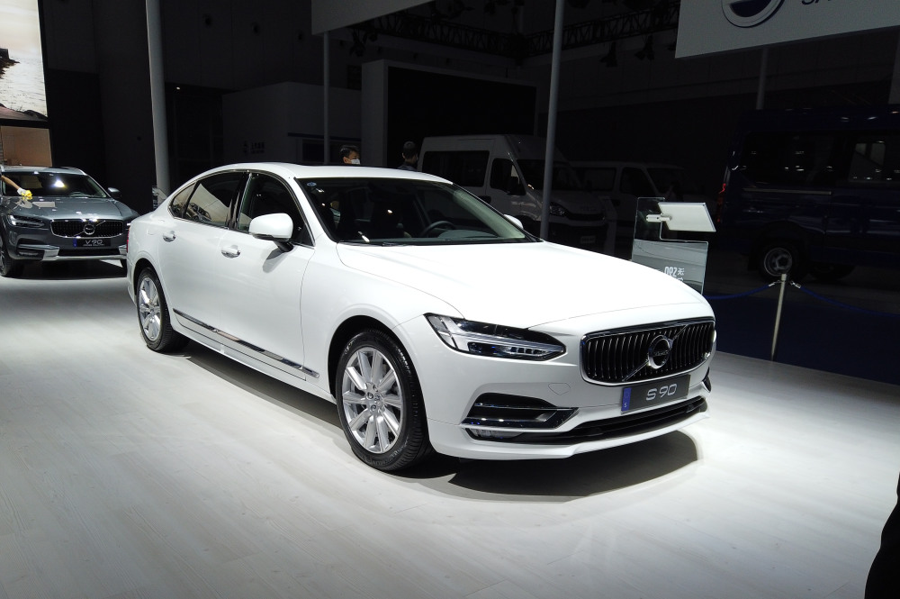 二线品牌女装排行榜_女装品牌排行榜_国内女装品牌排行榜-中服网(2)