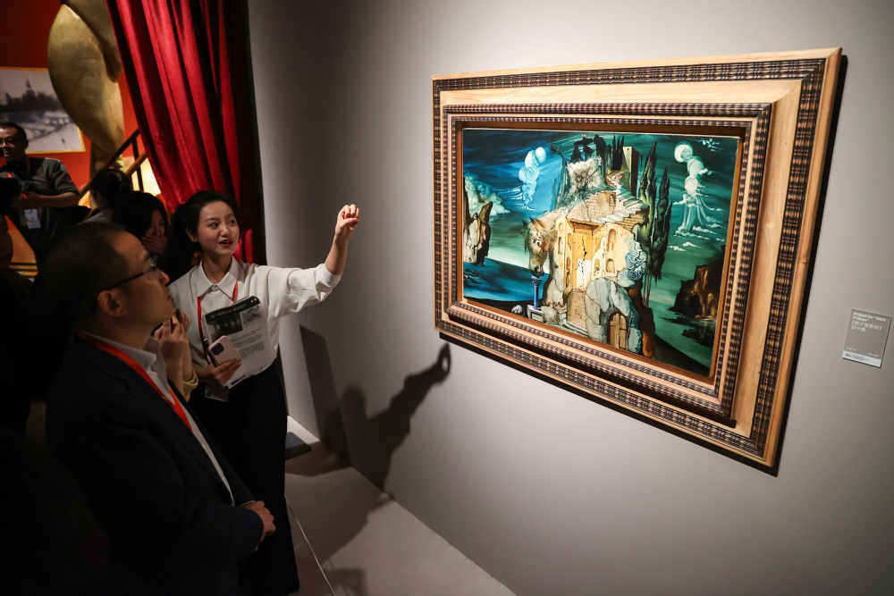 "天才大师达利艺术特展"在贵阳开展_腾讯新闻