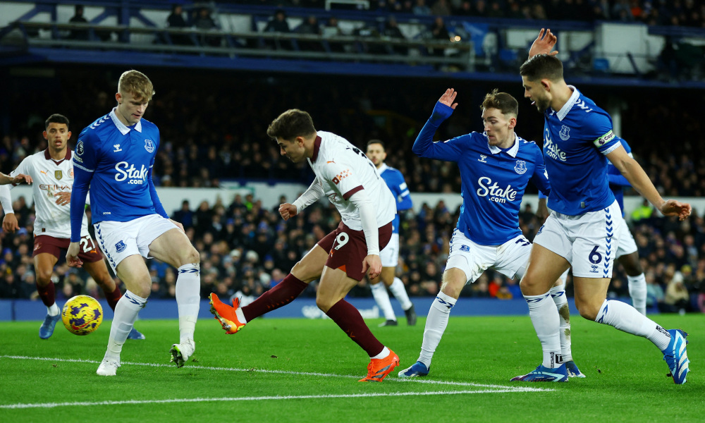 足球英超联赛曼城胜埃弗顿4