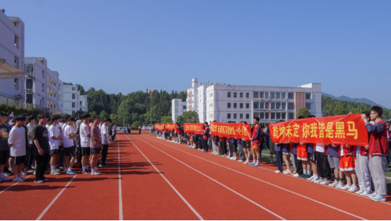 资溪一中举行"为高三助力为高考加油"活动_腾讯新闻