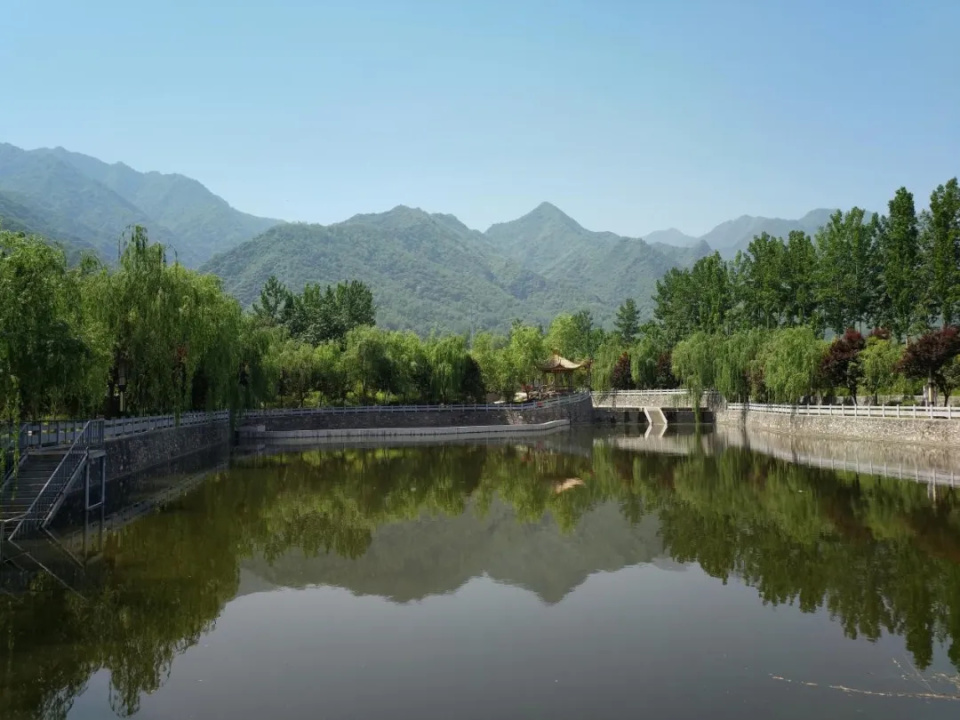 旅游风景区这里地处秦岭世界地质公园核心区金龙峡有一处养在深闺人未