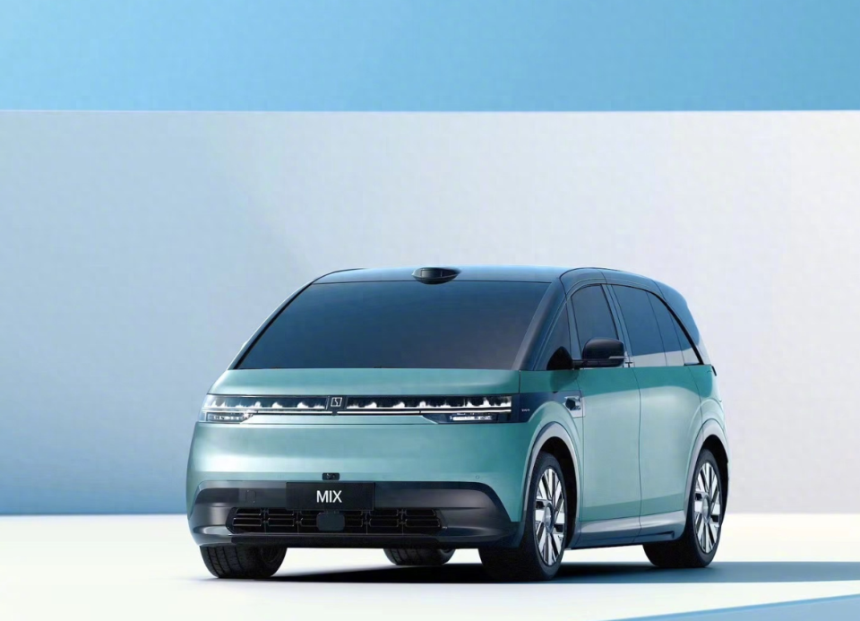 定位中型SUV，极氪MIX官图发布，下个月将亮相_腾讯新闻